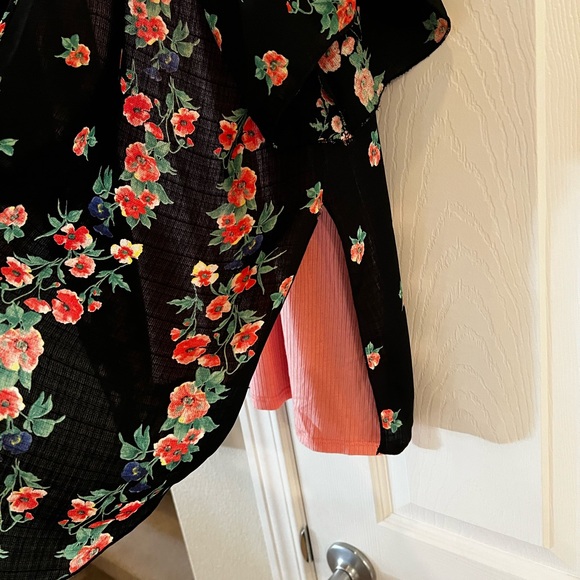 Women's Kimono and Top both by Chic Soul - Picture 4 of 6